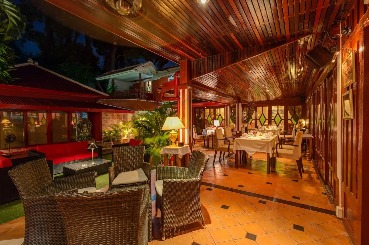 Cafe des Amis Fine Dining в Паттайе