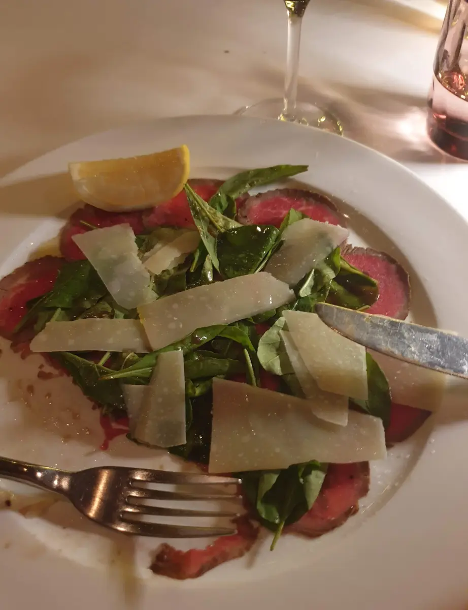 Cafe des Amis Fine Dining в Паттайе — фото 9