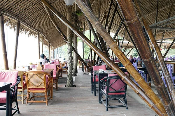 The Beach Restaurant Bang Saray в Паттайе