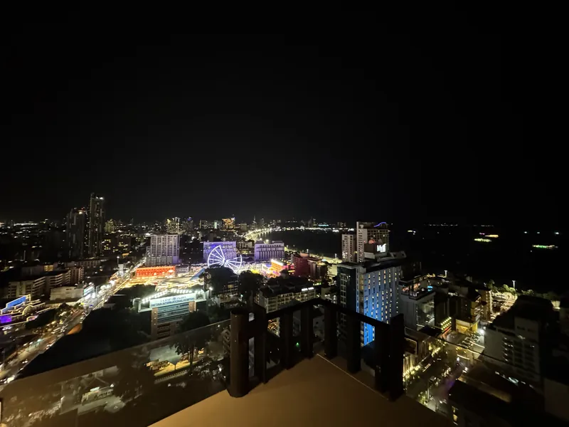 BARBÙ - Rooftop Restaurant & Bar in Pattaya в Паттайе — фото 7