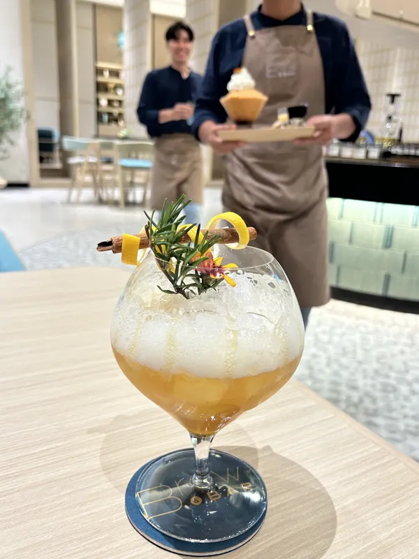Brew & Bar Pattaya в Паттайе — фото 12
