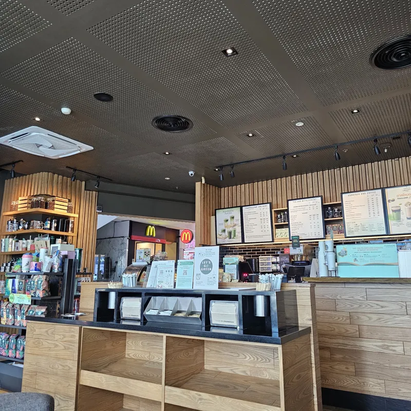 Starbucks в Паттайе — фото 6