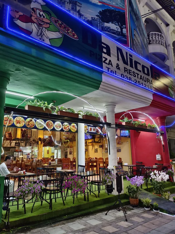 Da Nicola pizza в Паттайе