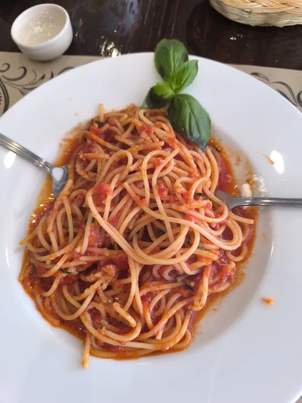 Grottino Pizzeria and Osteria в Паттайе — фото 17