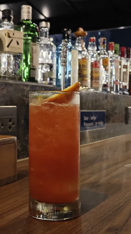 Indigo Rooftop Bar Pattaya в Паттайе — фото 13