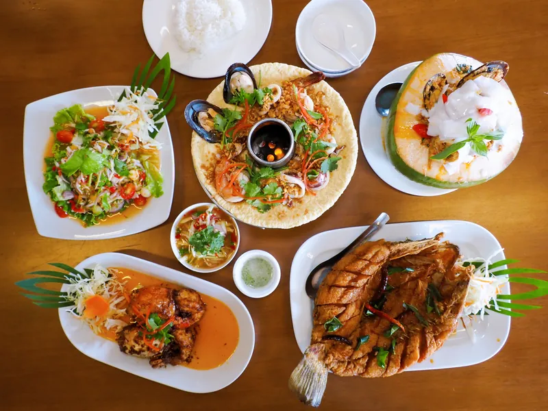 Khun Mae Seafood Kitchen Pattaya в Паттайе — фото 10