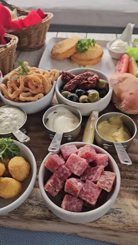 Playa Bistro & Lounge в Паттайе — фото 2