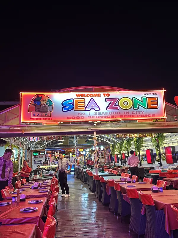 sea zone seafood & steak restaurant . в Паттайе — фото 6