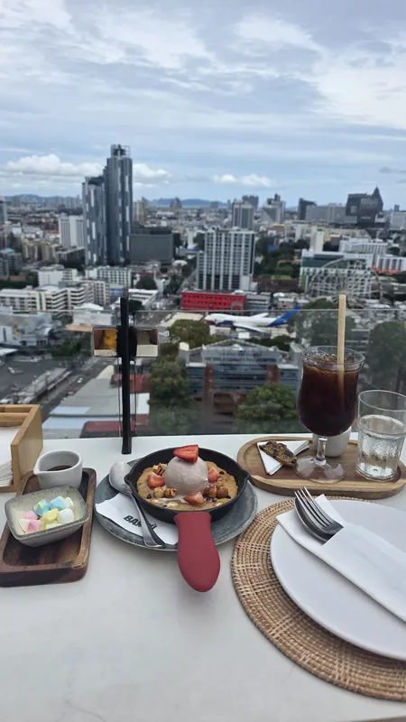 Skybar Summer Club - Pattaya Restaurant and Rooftop Bar в Паттайе — фото 4
