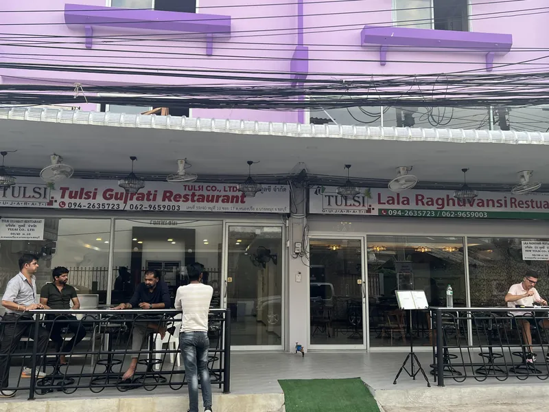Tulsi Lala Raghuvanshi Restaurant Pattaya в Паттайе — фото 16